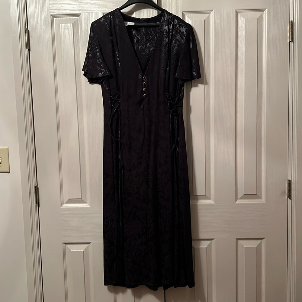 Betsy Lauren Brand Black short slee dress - size 14 (misses - NOT women’s)
